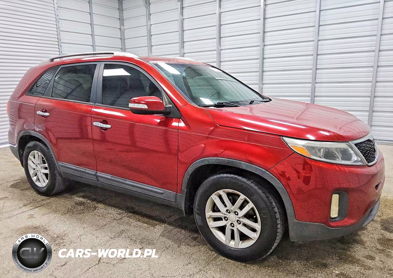 2015 Kia Sorento Lx VIN:5XYKT3A60FG558938 - 4