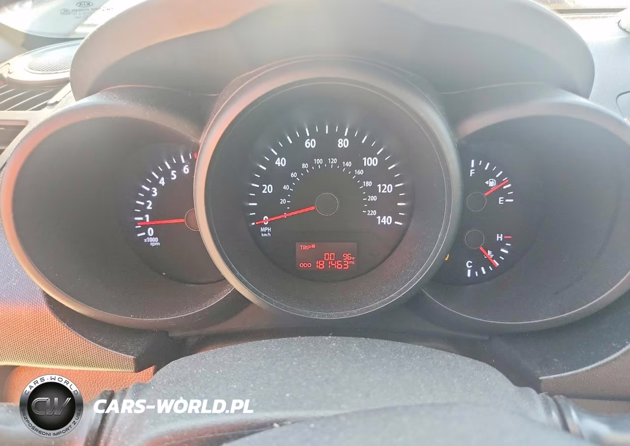 2013 Kia Soul Base VIN:KNDJT2A57D7578451 - 9