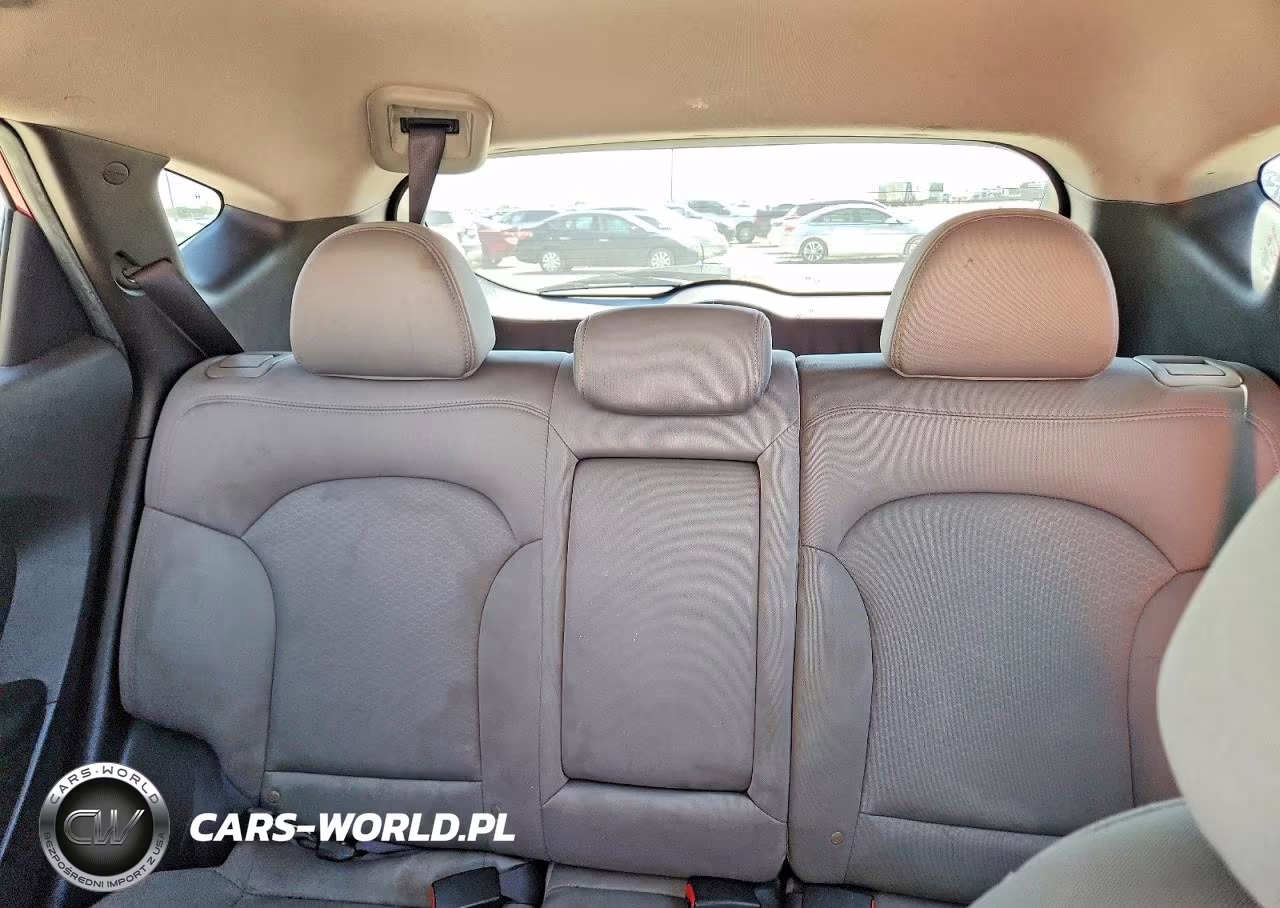 2012 Hyundai Tucson Gl VIN:KM8JT3AB2CU392744 - 10