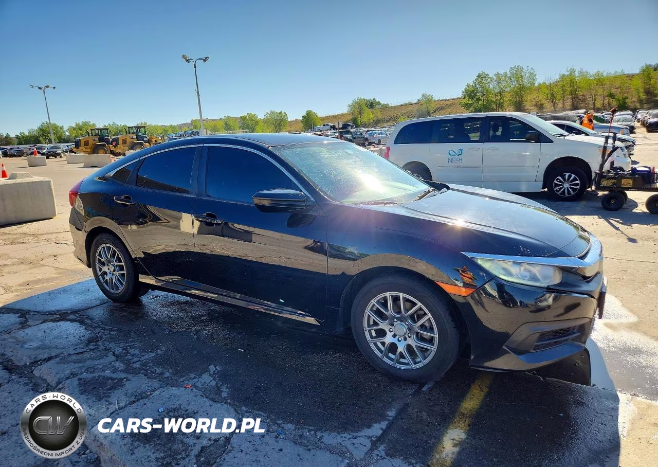 2017 Honda Civic Lx VIN:2HGFC2F5XHH549570 - 4