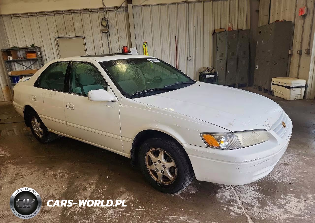 1999 Toyota Camry Le VIN:4T1BG22K3XU462193 - 4