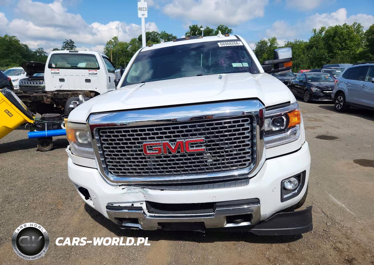 2015 GMC Sierra K2500 Denali VIN:1GT120E83FF667695 - 5