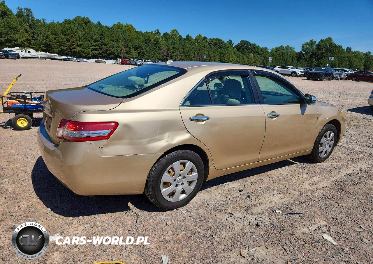 2010 Toyota Camry Le VIN:4T1BF3EK9AU053157 - 3