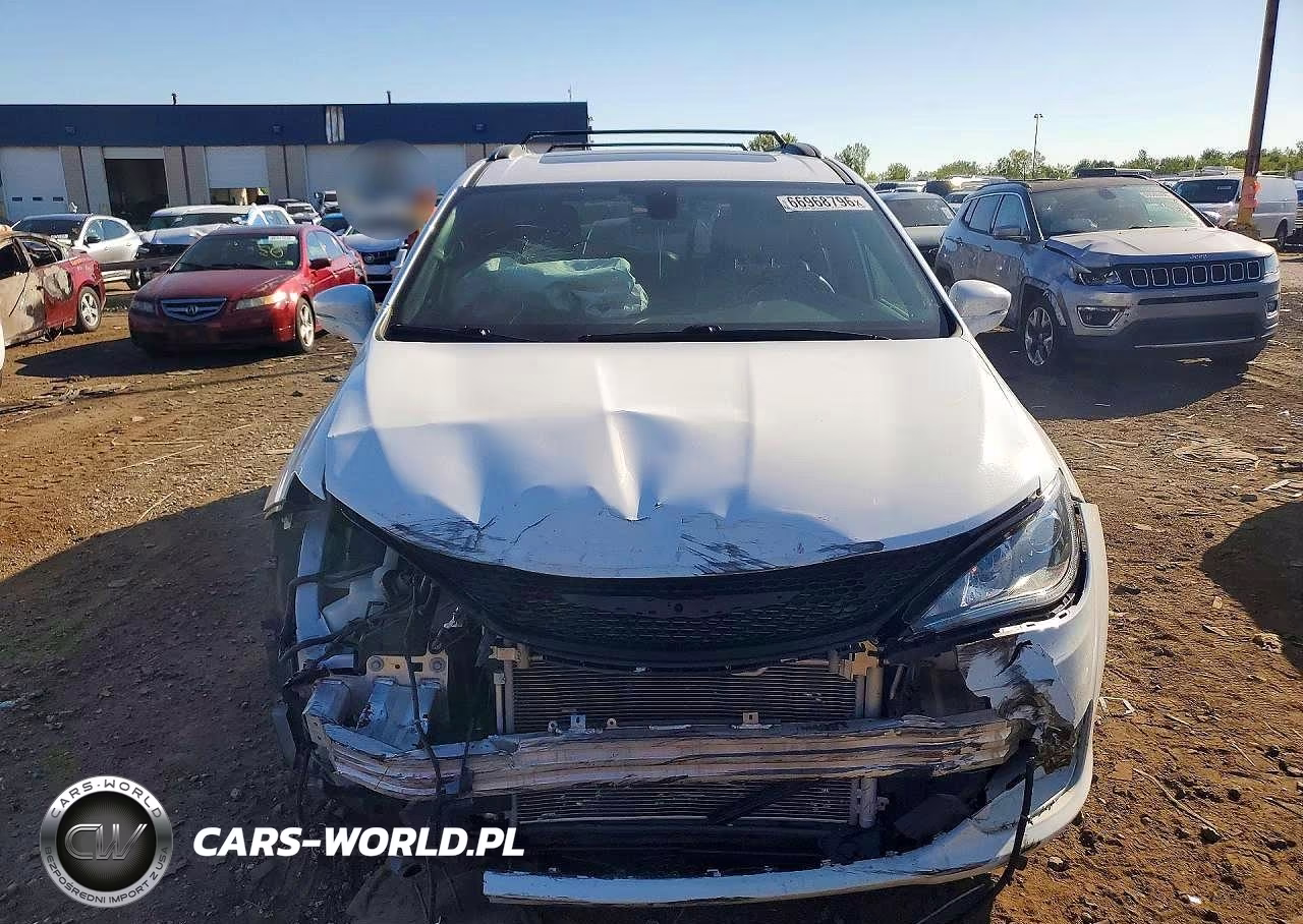 2019 Chrysler Pacifica Limited VIN:2C4RC1GG9KR653362 - 5
