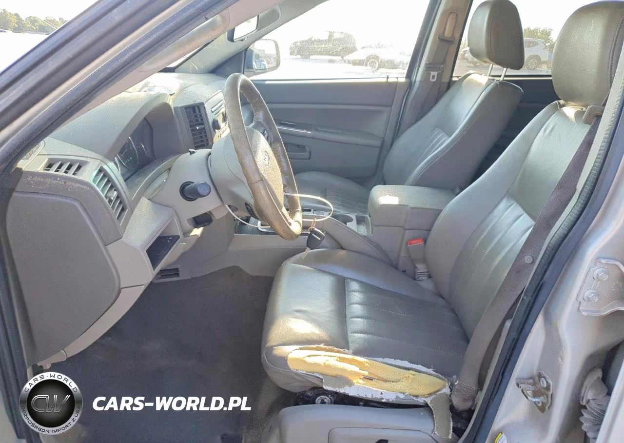 2007 Jeep Grand Cherokee Laredo VIN:1J8GR48K97C582537 - 7