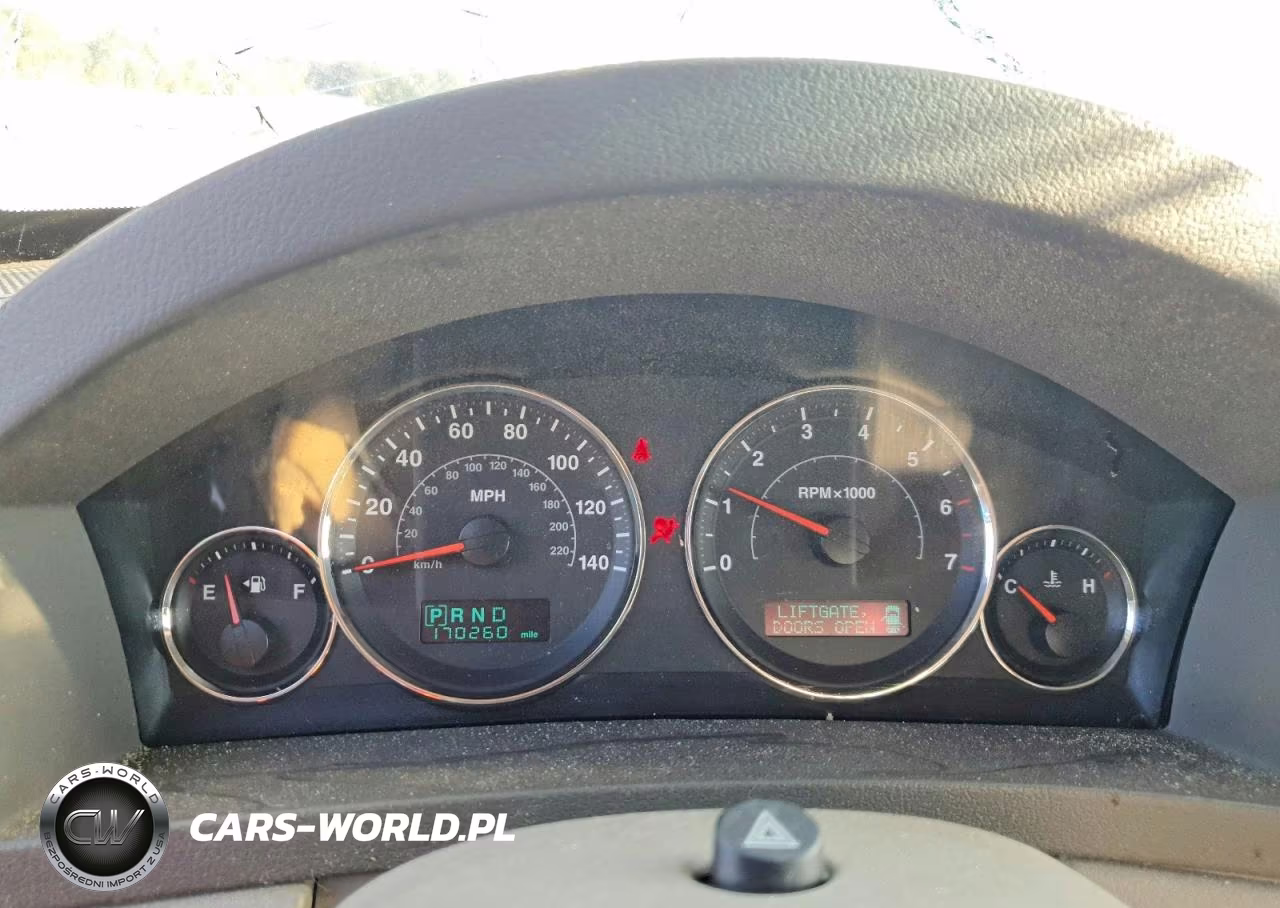 2007 Jeep Grand Cherokee Laredo VIN:1J8GR48K97C582537 - 9