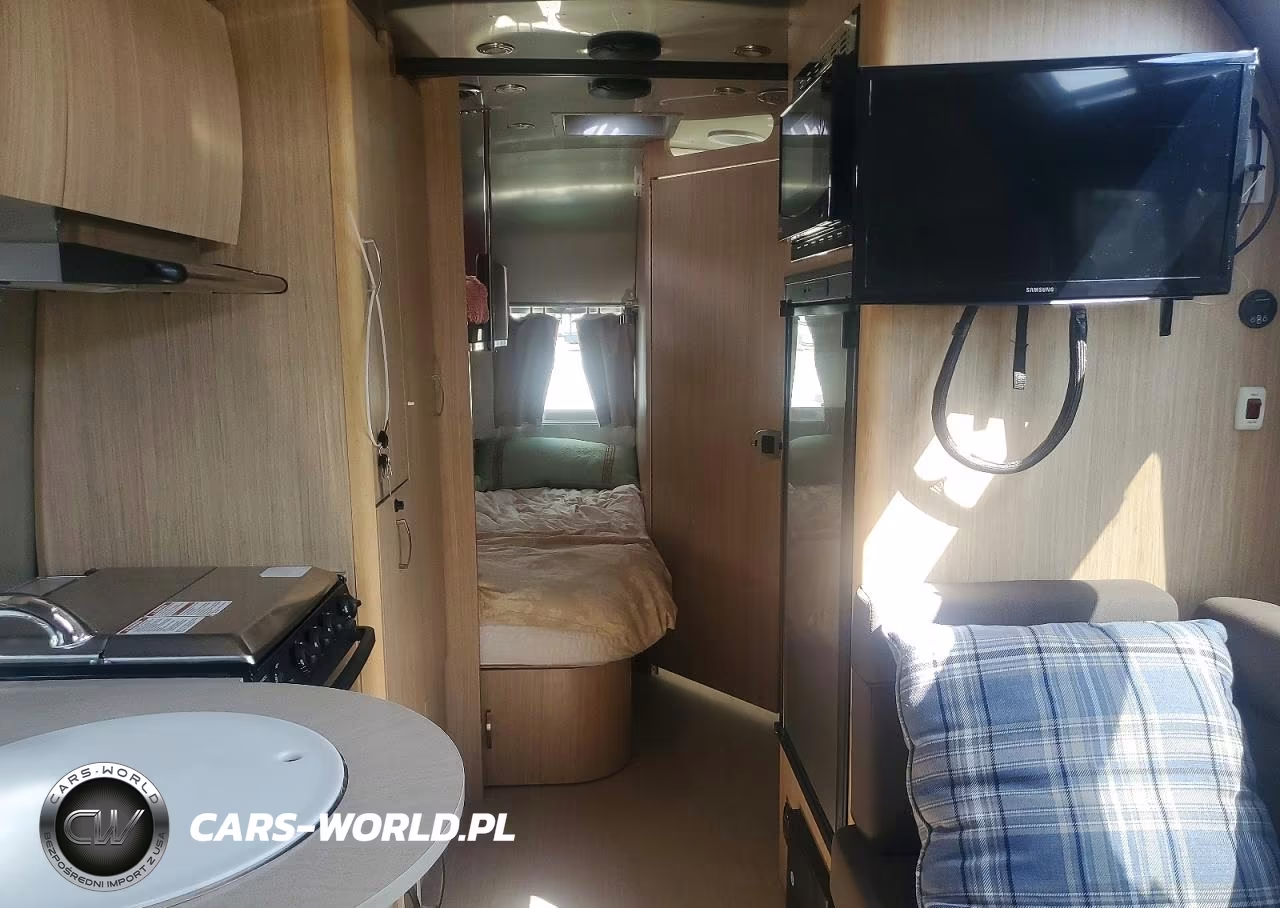 2018 Airstream Flying Cloud VIN:1STB9AG21JJ541518 - 6