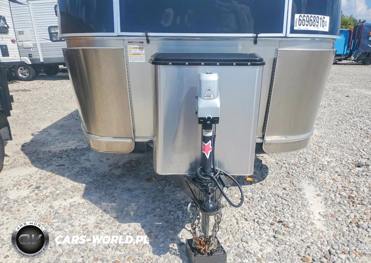 2018 Airstream Flying Cloud VIN:1STB9AG21JJ541518 - 8