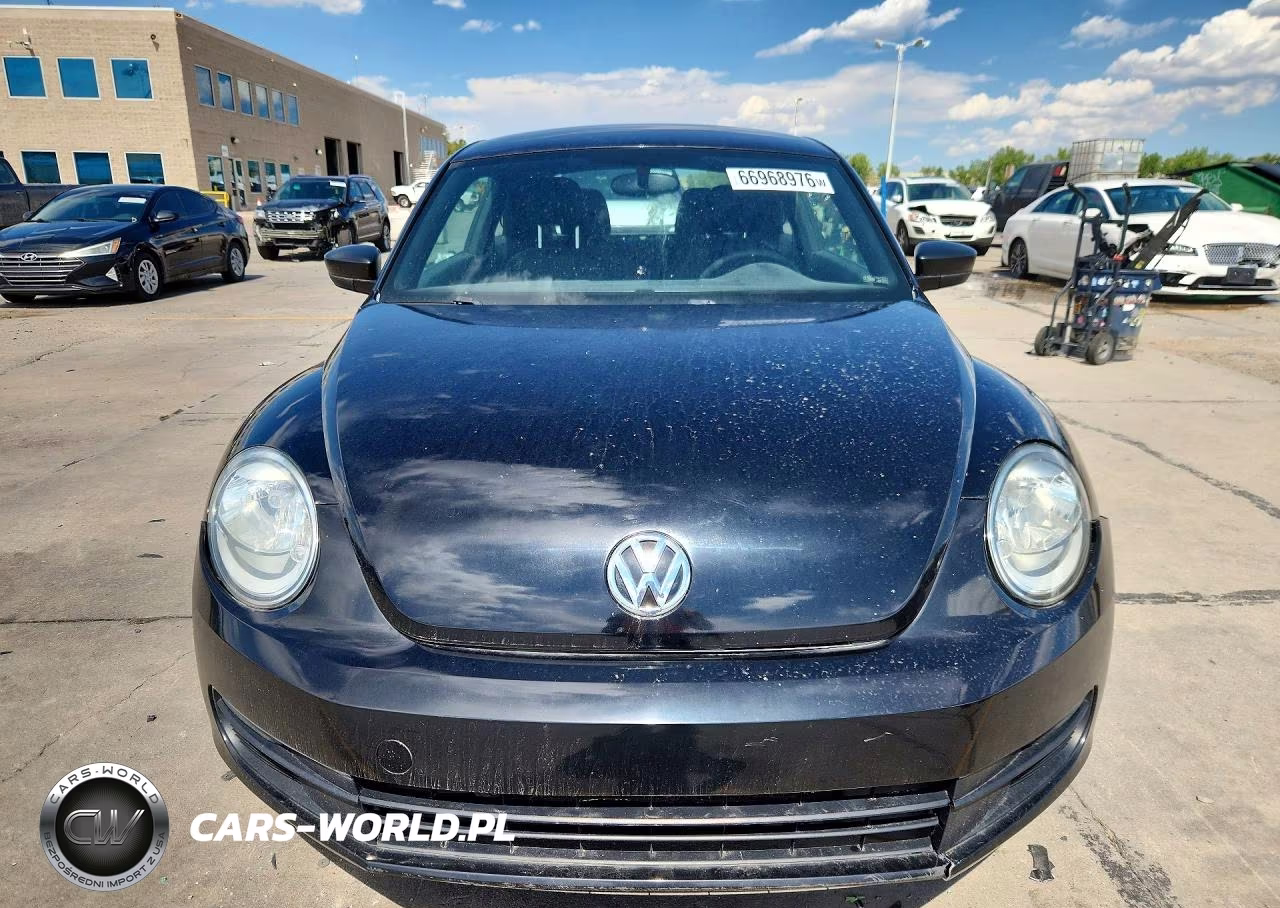 2013 Volkswagen Beetle VIN:3VWFP7ATXDM689066 - 5