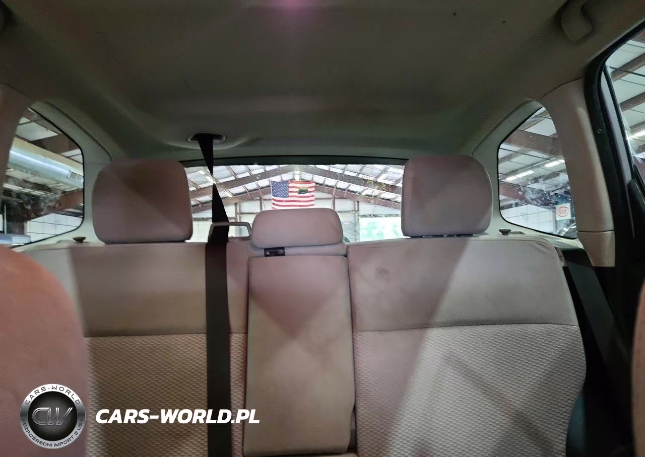 2018 Subaru Forester 2.5I Premium VIN:JF2SJAGC4JH404404 - 10