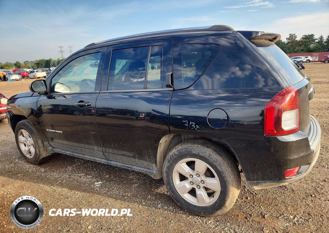 2015 Jeep Compass Sport VIN:1C4NJCBA1FD250052 - 2