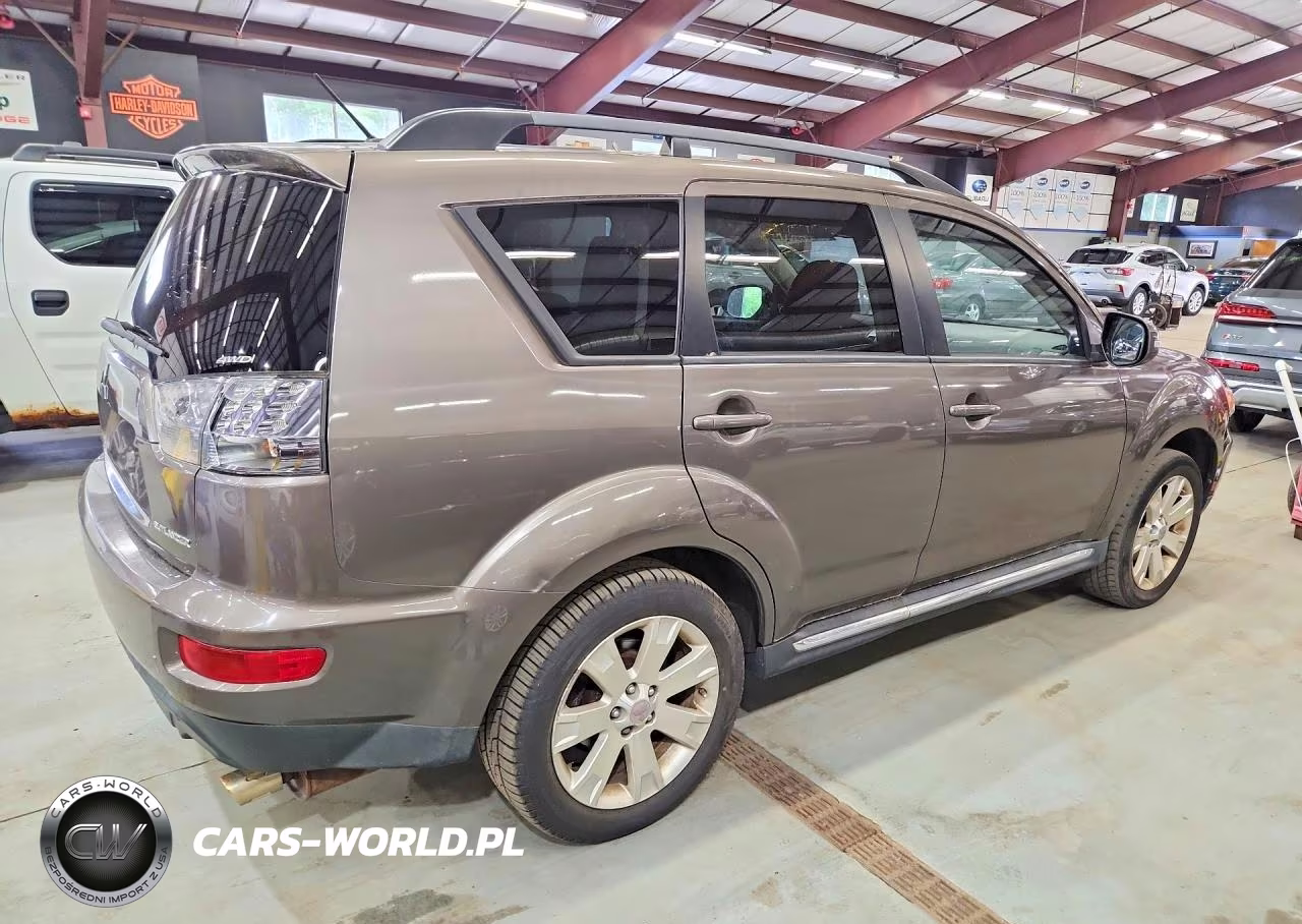2013 Mitsubishi Outlander Se VIN:JA4JT3AW6DU005826 - 3