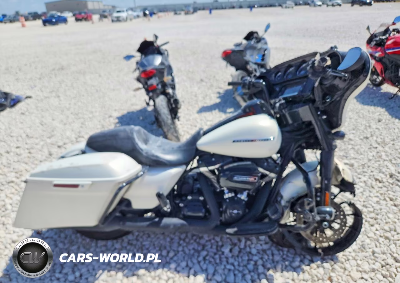 2018 Harley-Davidson Flhxs Street Glide Special VIN:1HD1KRC1XJB633035 - 1