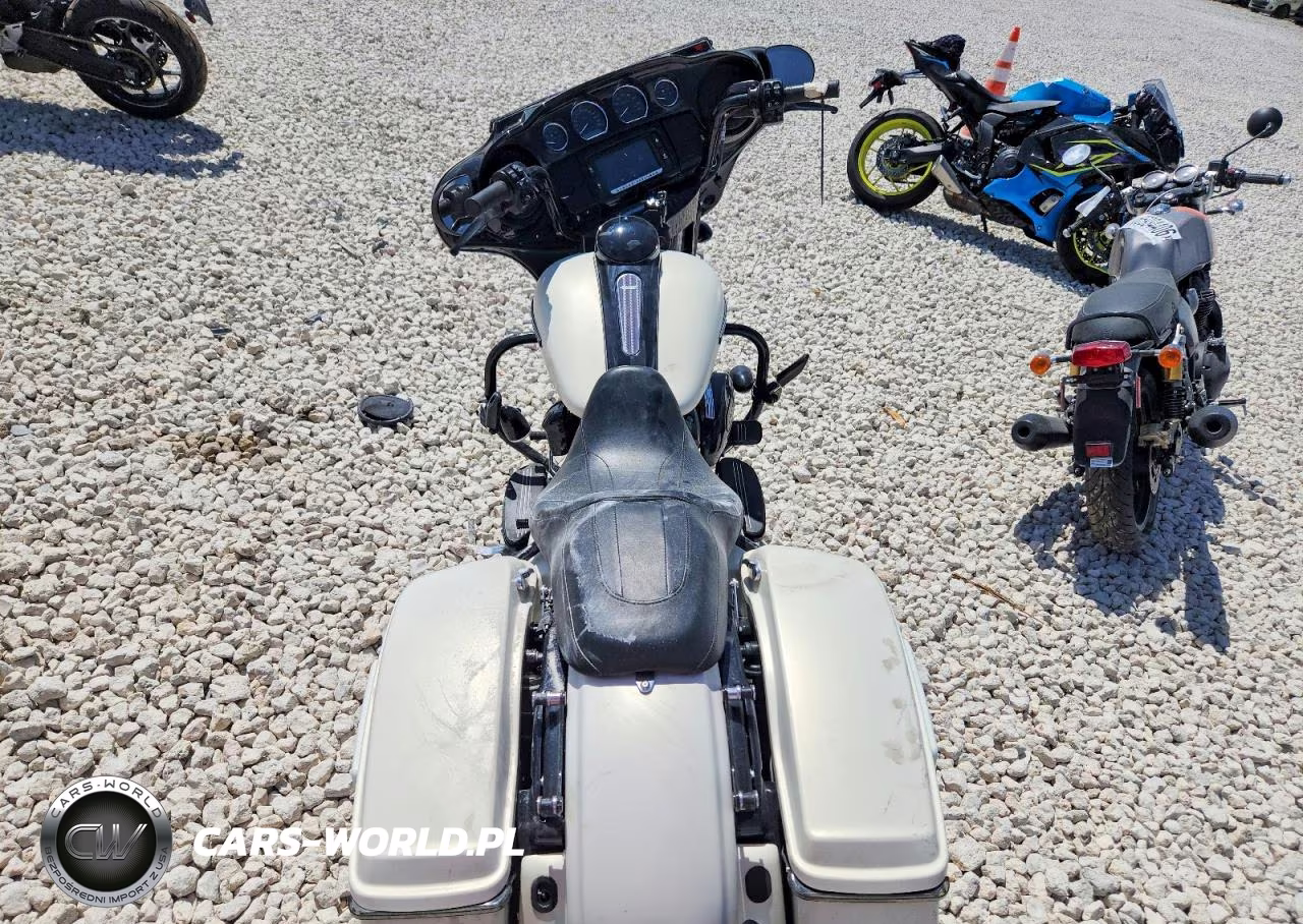 2018 Harley-Davidson Flhxs Street Glide Special VIN:1HD1KRC1XJB633035 - 6