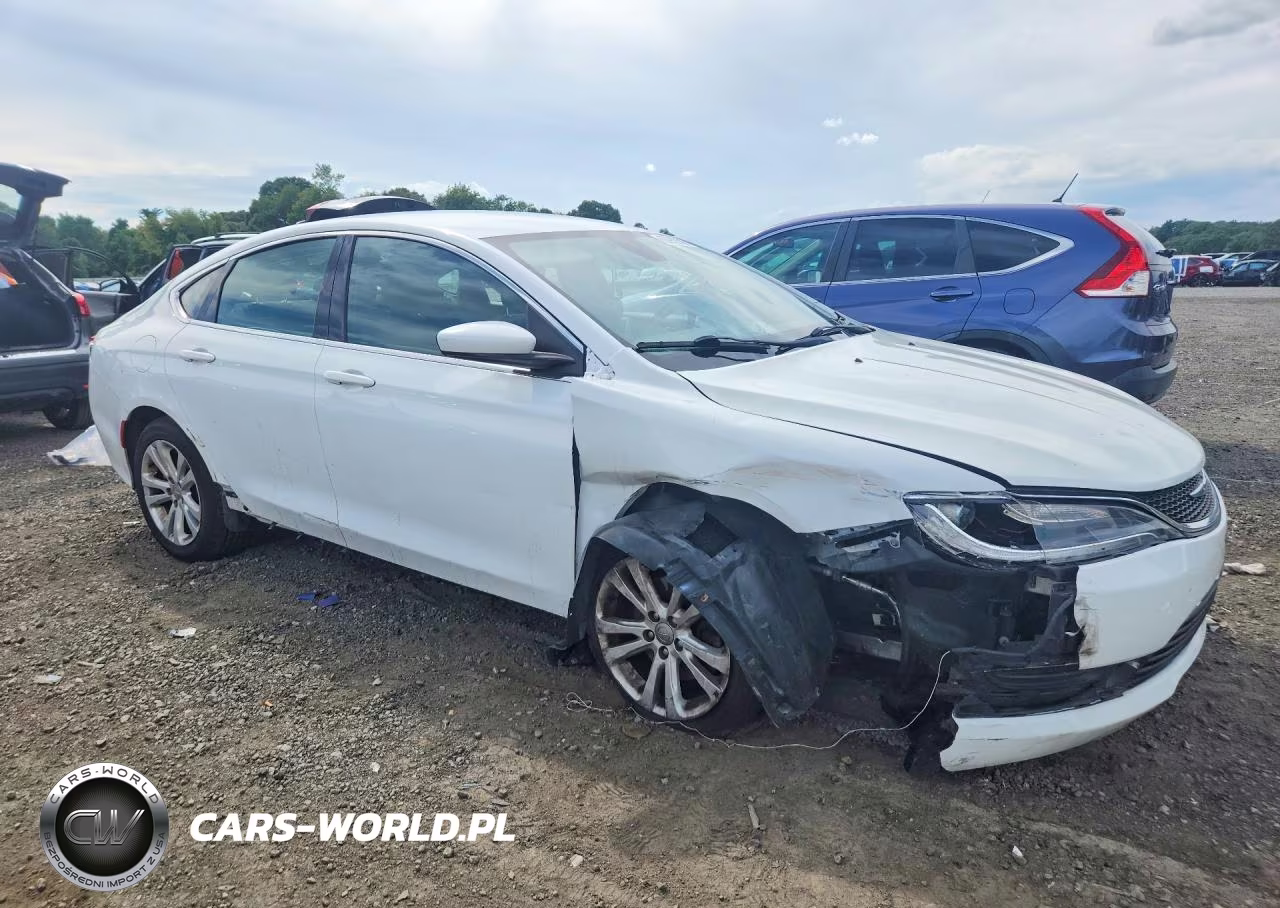 2016 Chrysler 200 Limited VIN:1C3CCCABXGN140872 - 4