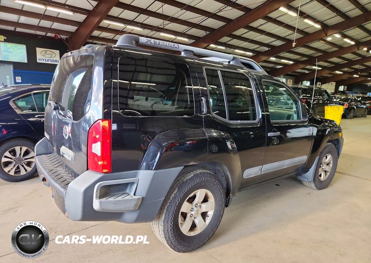 2013 Nissan Xterra X VIN:5N1AN0NW3DN826414 - 3