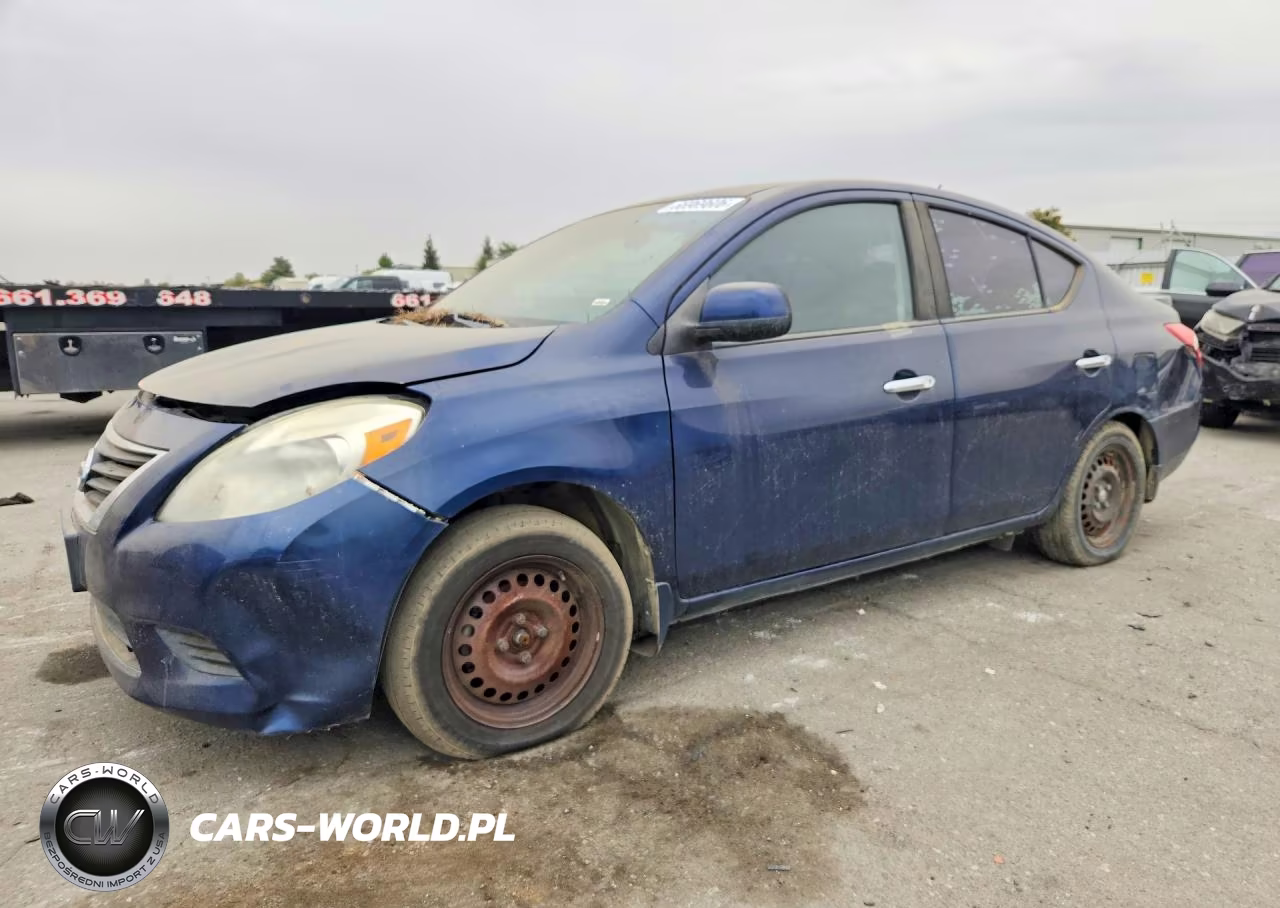 2013 Nissan Versa 1.6 S