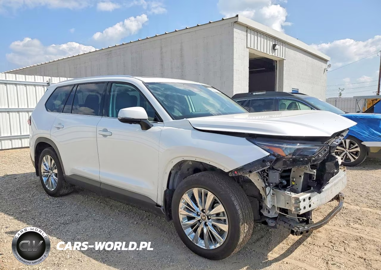 2025 Toyota Grand Highlander Platinum VIN:5TDAAAB53SS087599 - 4
