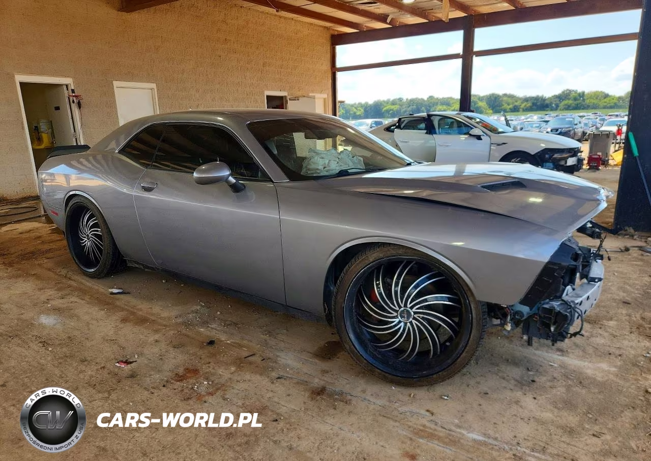 2018 Dodge Challenger Sxt VIN:2C3CDZAG1JH209542 - 4