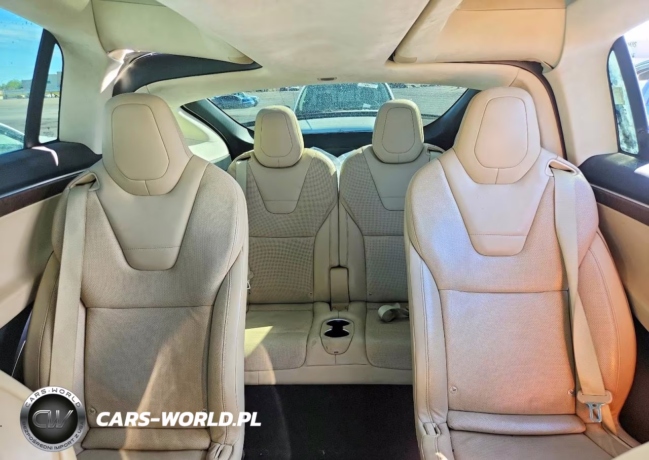 2016 Tesla Model X VIN:5YJXCBE22GF016594 - 10