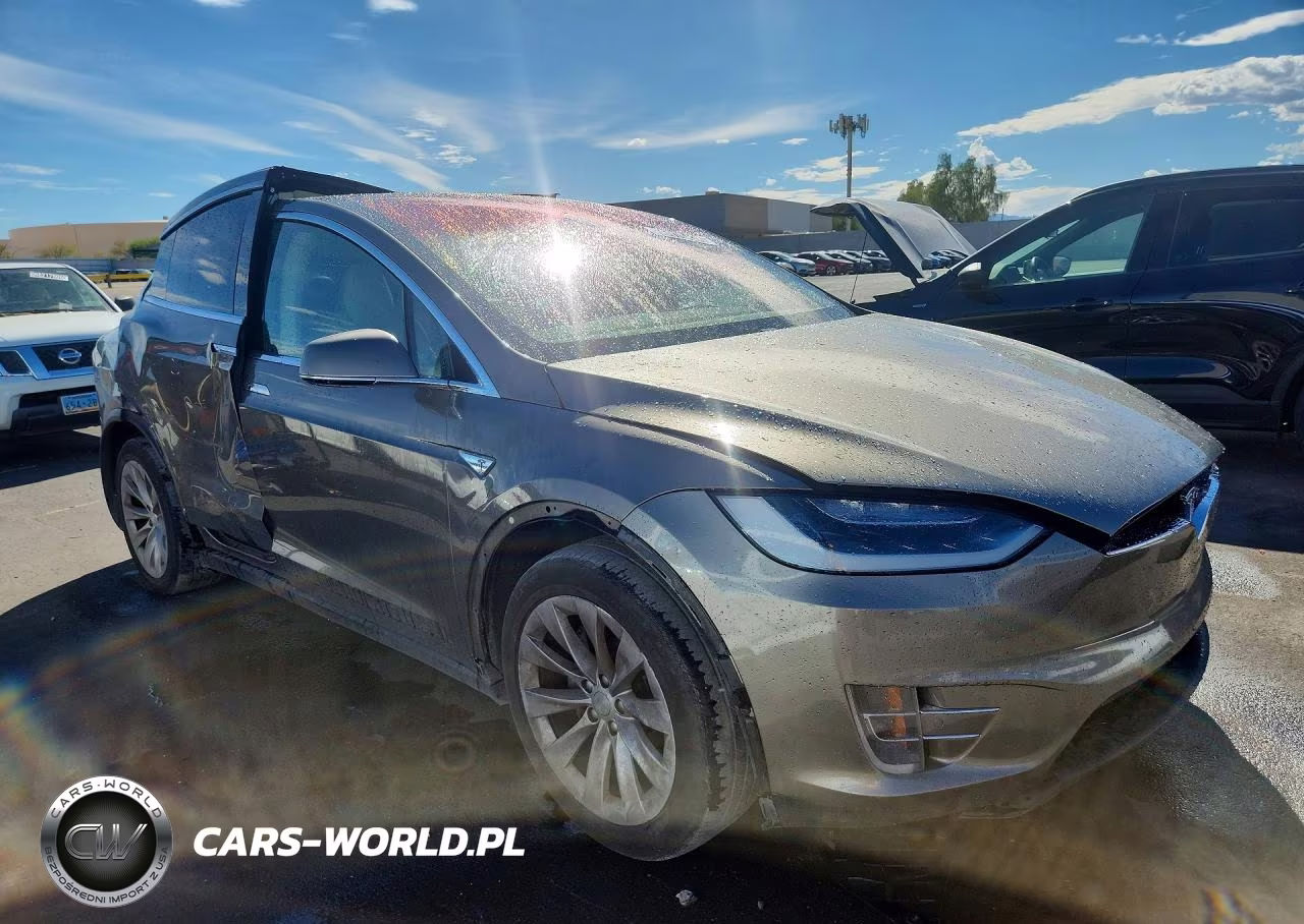 2016 Tesla Model X VIN:5YJXCBE22GF016594 - 4