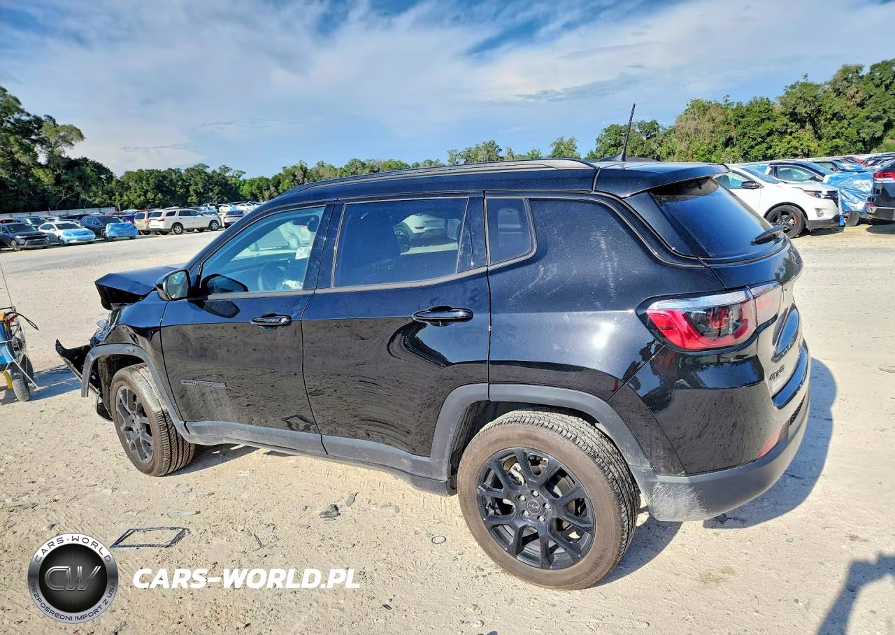 2025 Jeep Compass Latitude VIN:3C4NJDBN7ST570800 - 2