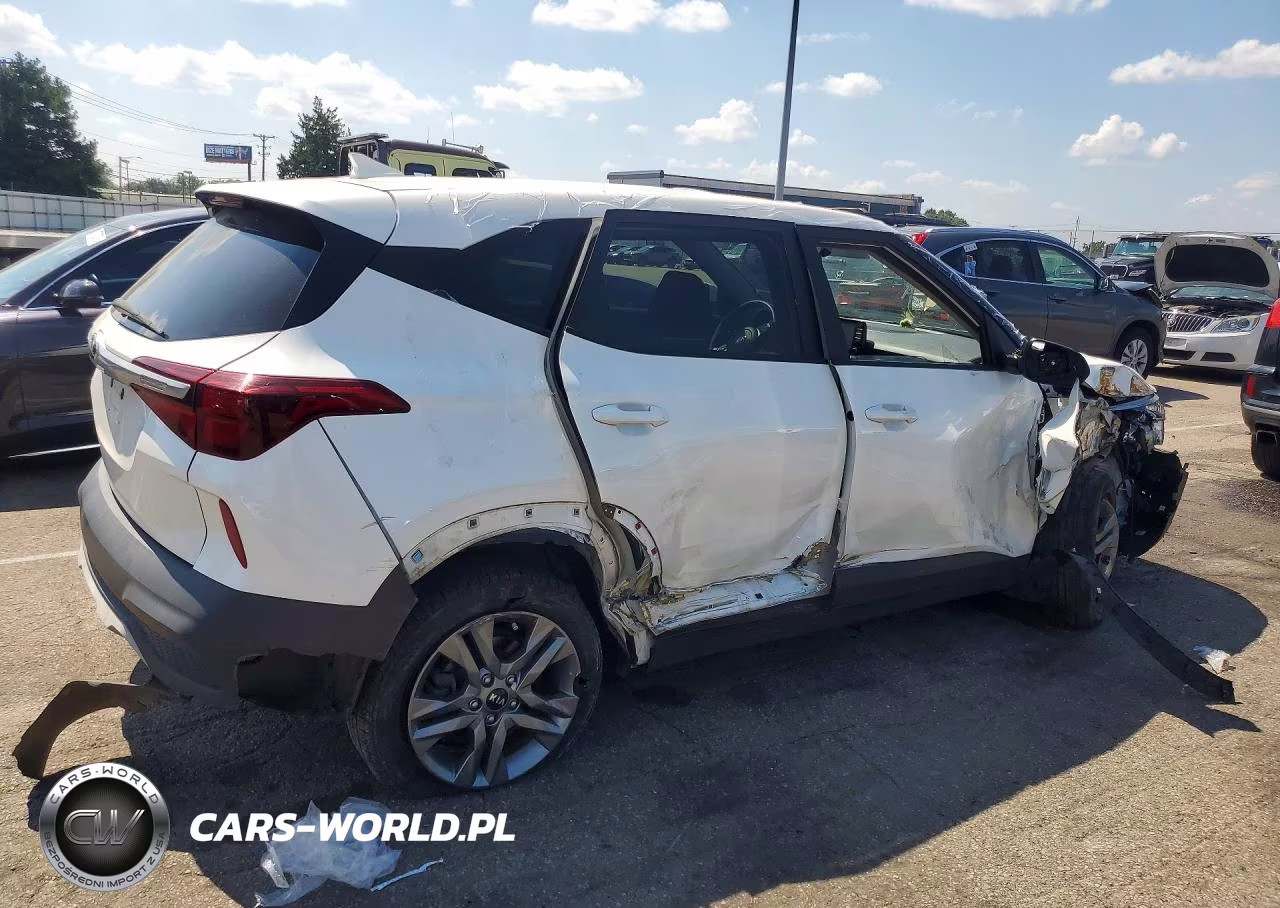 2021 Kia Seltos Lx VIN:KNDEPCAA6M7197179 - 3