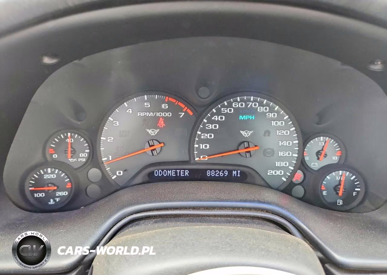 2000 Chevrolet Corvette VIN:1G1YY32G4Y5131706 - 9