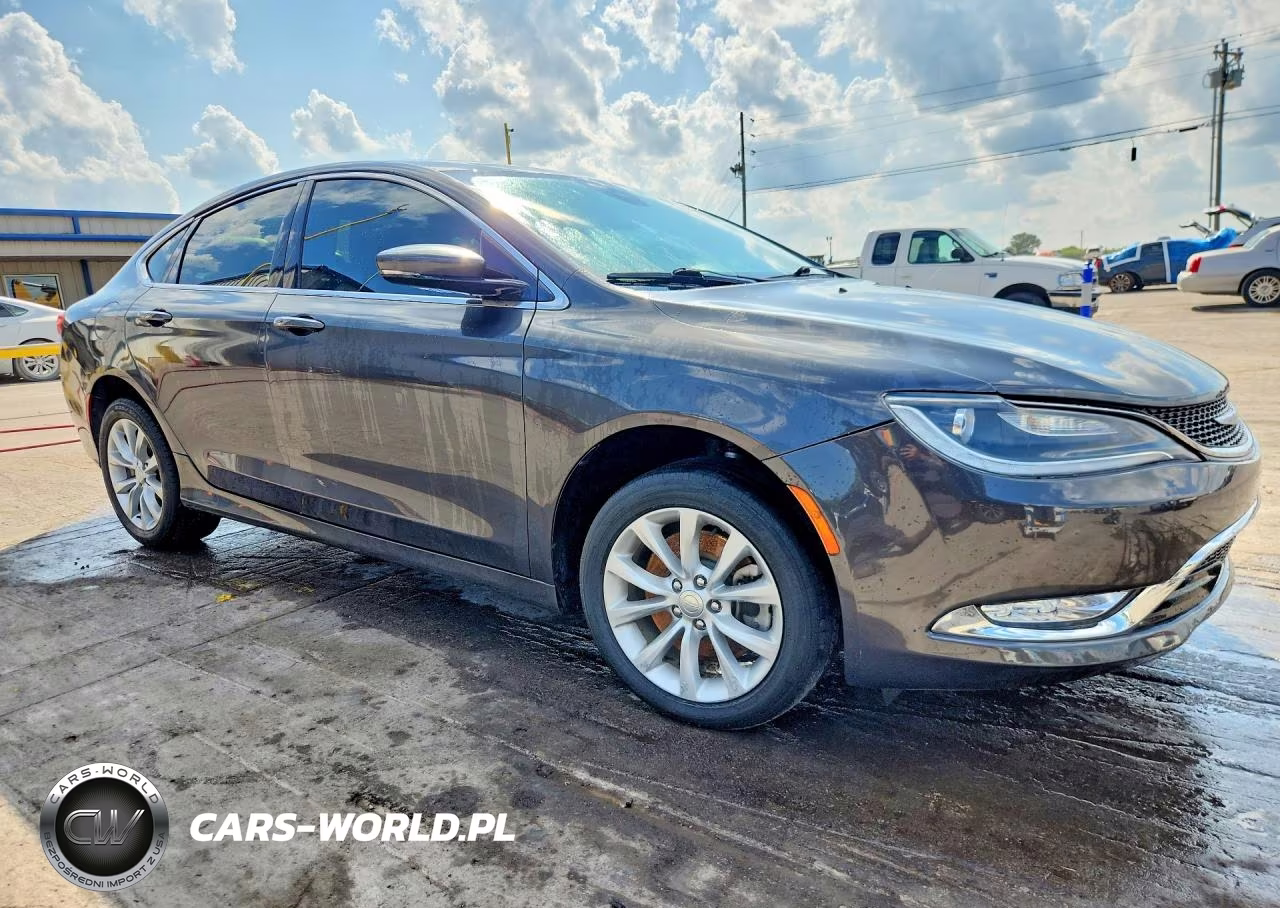 2015 Chrysler 200 C VIN:1C3CCCCG9FN510023 - 4