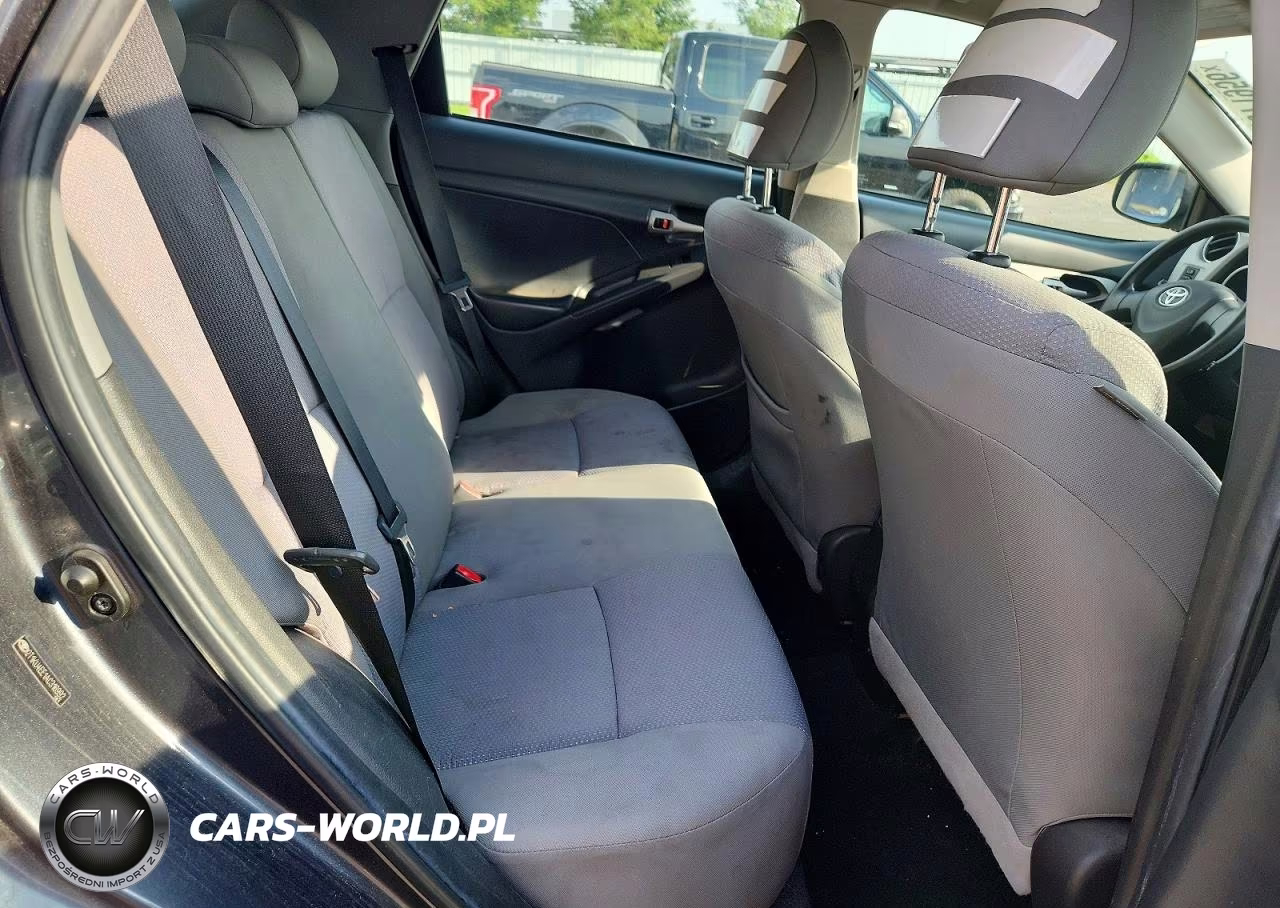 2010 Toyota Matrix Base VIN:2T1KU4EE1AC316992 - 10