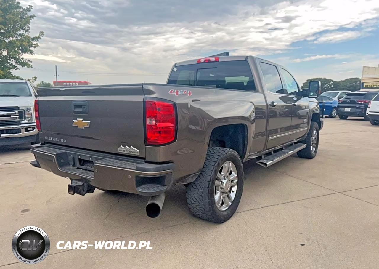 2015 Chevrolet Silverado K2500 High Country VIN:1GC1KXE88FF617187 - 4