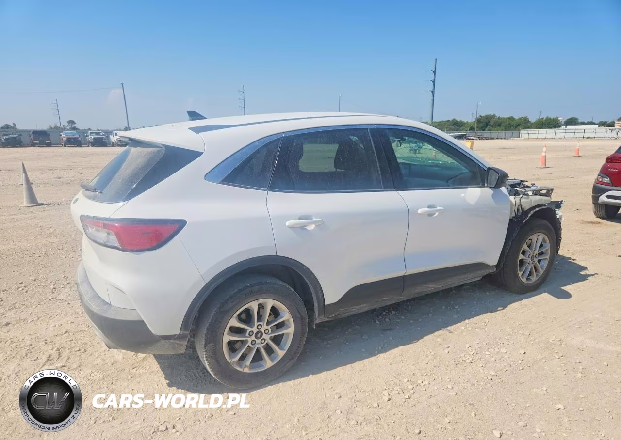 2022 Ford Escape Se VIN:1FMCU9G69NUB14025 - 3