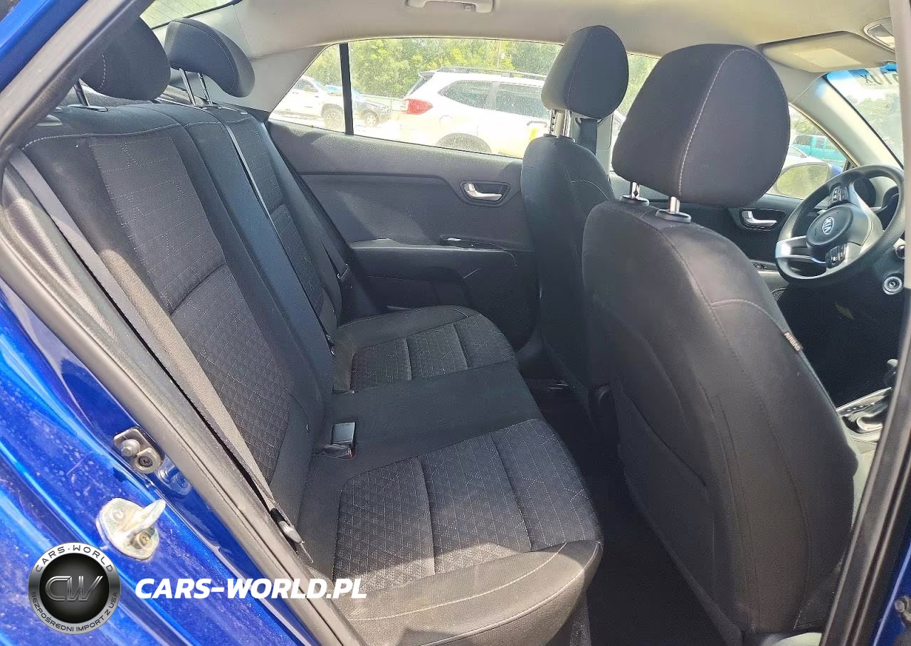 2020 Kia Rio S VIN:3KPA24AD8LE284383 - 10
