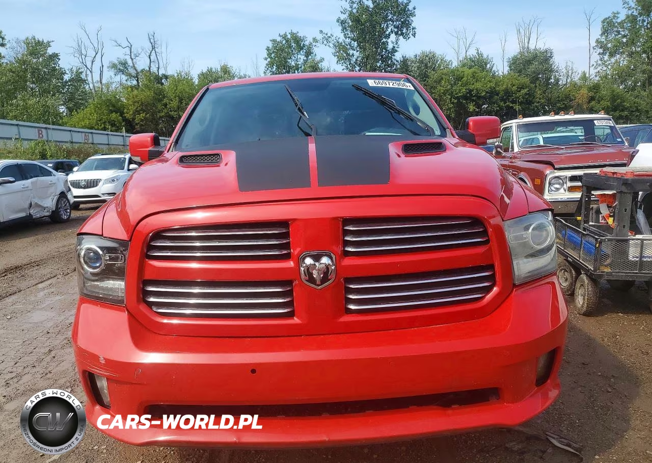 2017 Ram 1500 Sport VIN:1C6RR7MT0HS743565 - 5