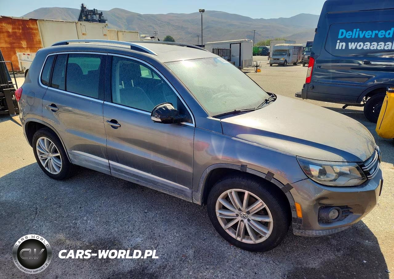 2016 Volkswagen Tiguan S VIN:WVGAV7AX5GW516853 - 4