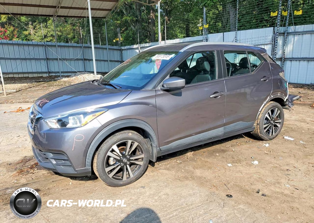 2020 Nissan Kicks Sv