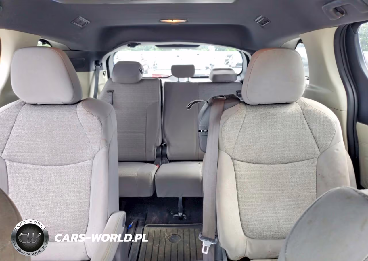 2021 Toyota Sienna Platinum VIN:5TDESKFC8MS014101 - 10