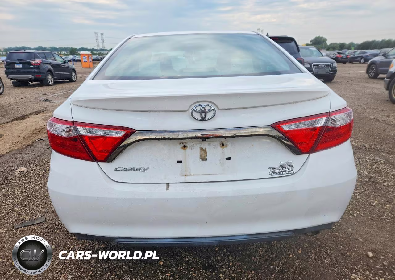 2016 Toyota Camry Se VIN:4T1BF1FK0GU553445 - 6