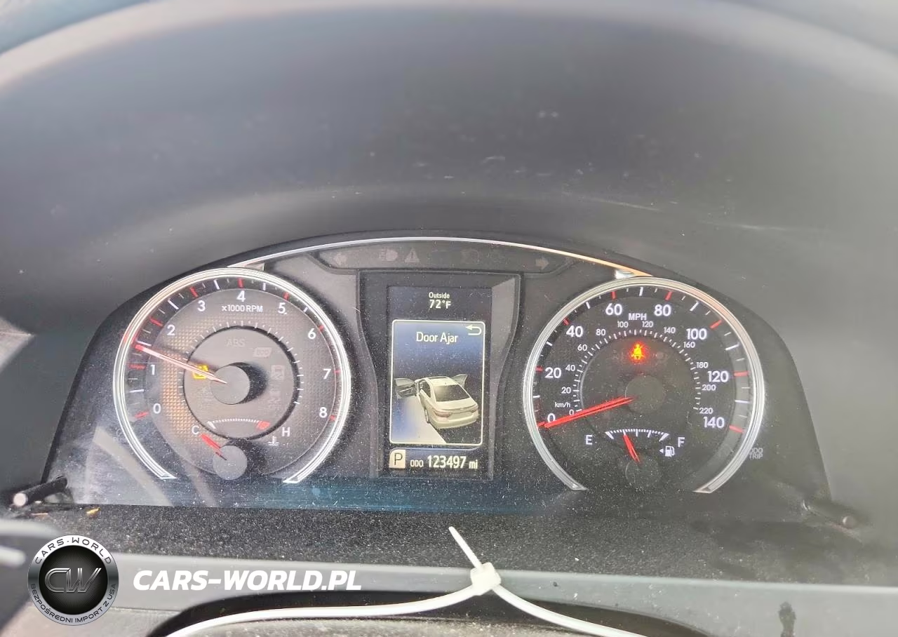 2016 Toyota Camry Se VIN:4T1BF1FK0GU553445 - 9