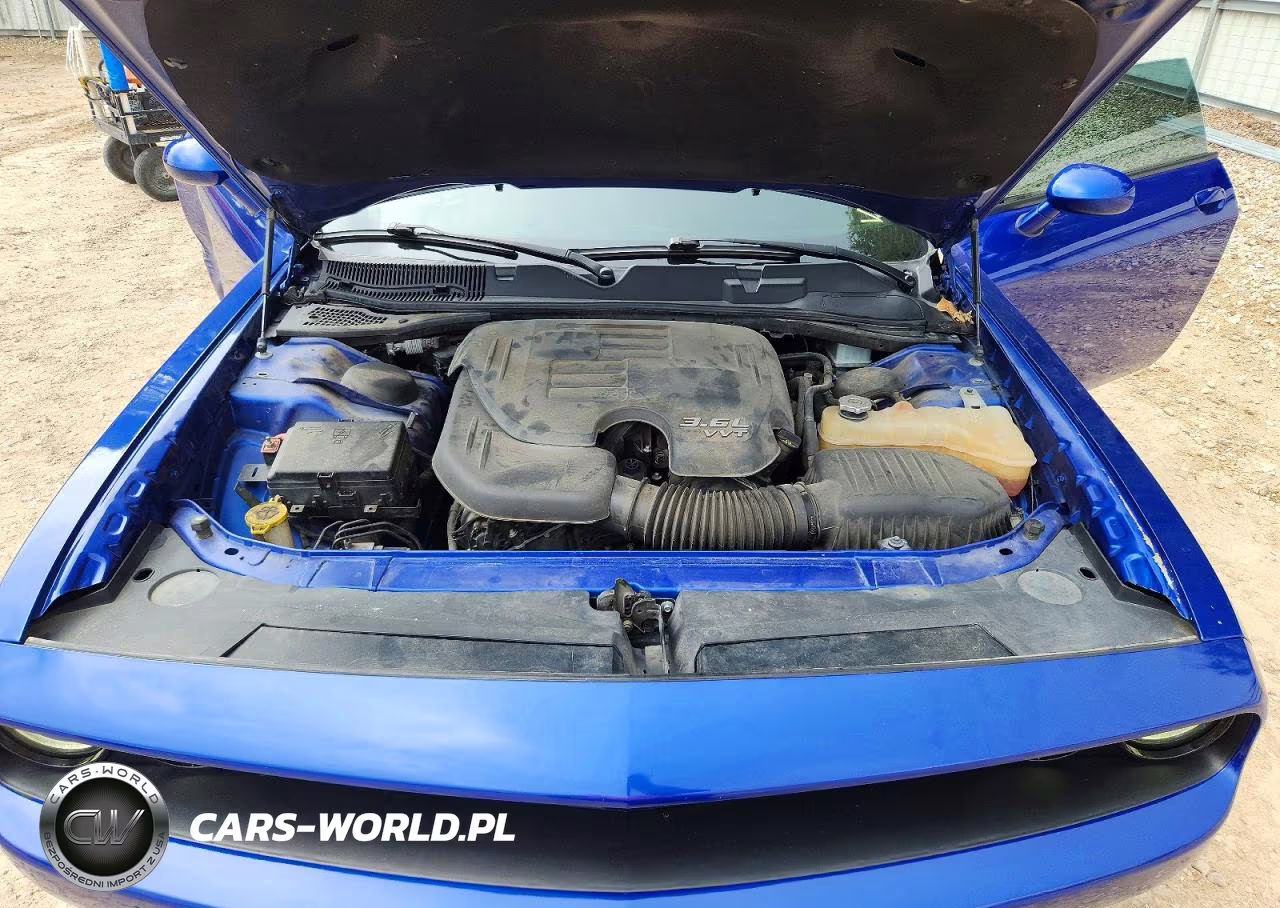 2018 Dodge Challenger Sxt VIN:2C3CDZAG2JH216936 - 11