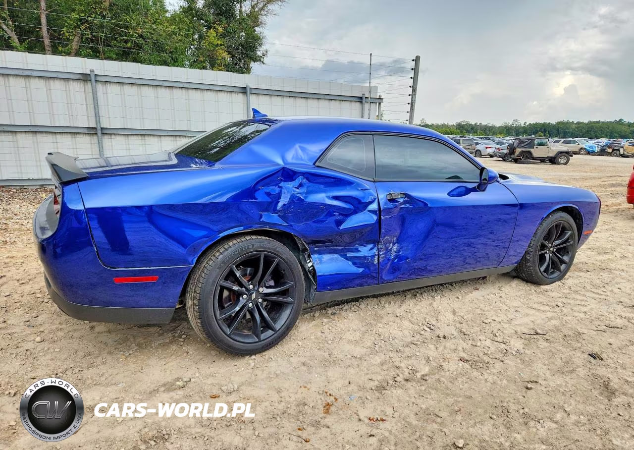 2018 Dodge Challenger Sxt VIN:2C3CDZAG2JH216936 - 3