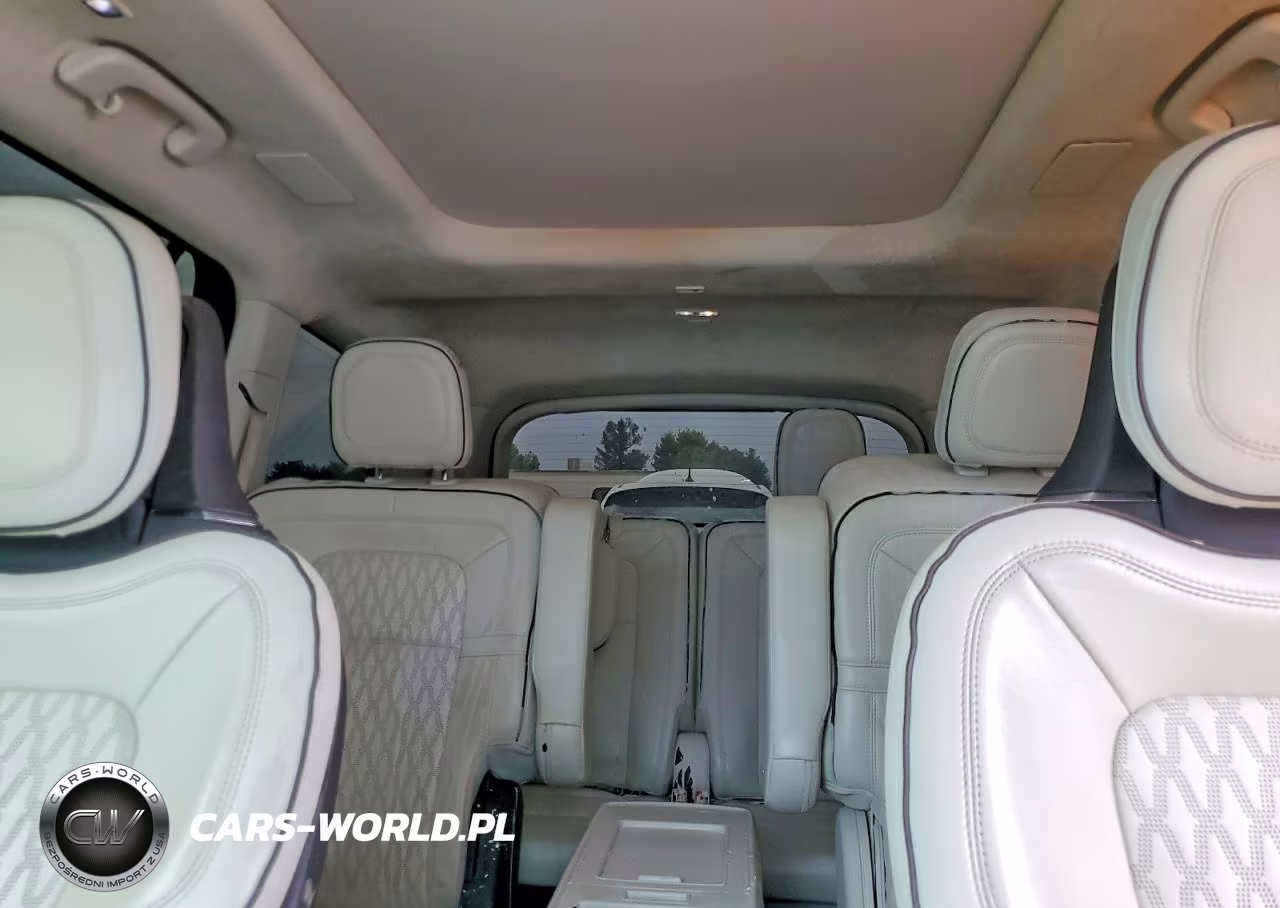 2020 Lincoln Aviator Black Label VIN:5LM5J9XC3LGL28301 - 10