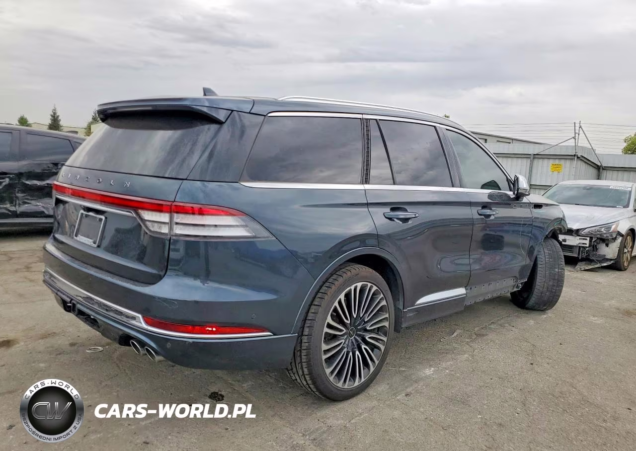 2020 Lincoln Aviator Black Label VIN:5LM5J9XC3LGL28301 - 3