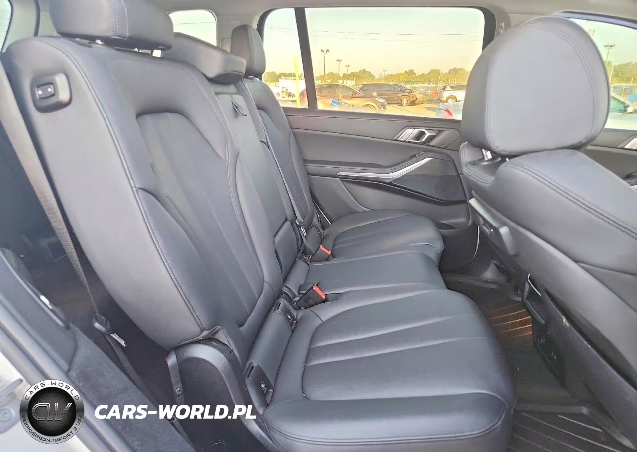 2022 BMW X7 xDrive40I VIN:5UXCW2C06N9L76402 - 10