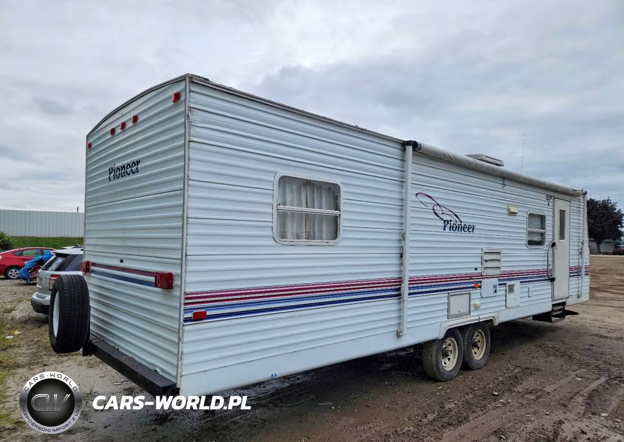 2002 Fleetwood Pioneer Camper VIN:1EB1T282626001018 - 4