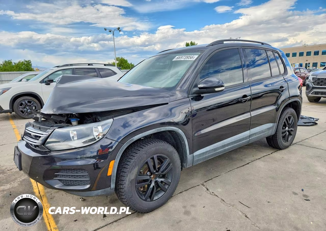 2017 Volkswagen Tiguan S VIN:WVGBV7AX5HK006807 - 1