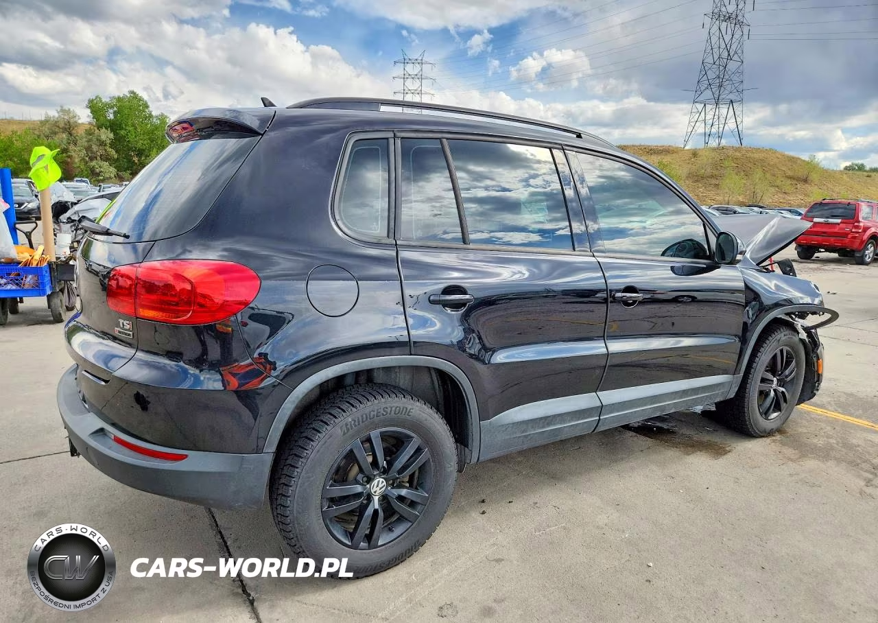 2017 Volkswagen Tiguan S VIN:WVGBV7AX5HK006807 - 3