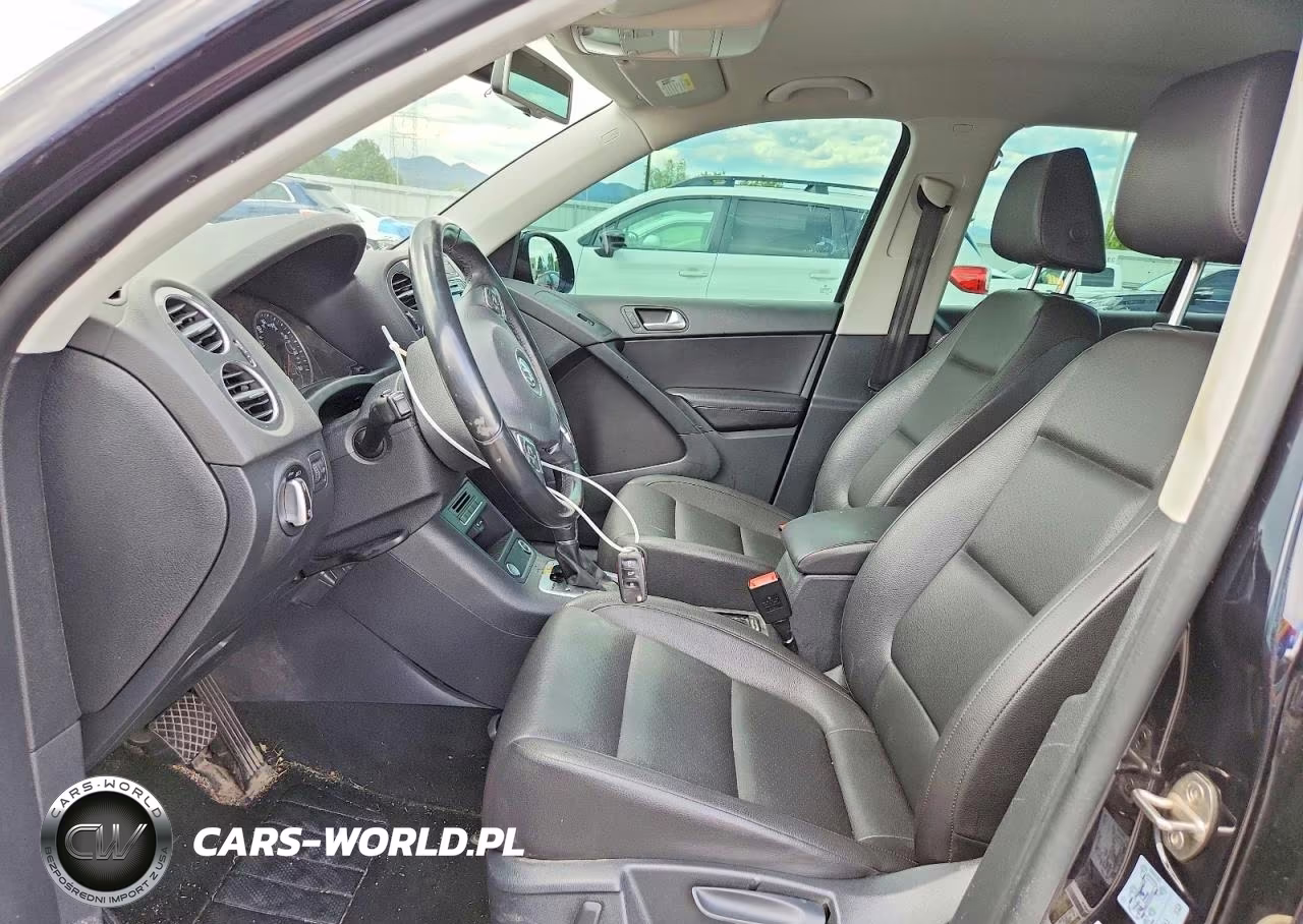 2017 Volkswagen Tiguan S VIN:WVGBV7AX5HK006807 - 7