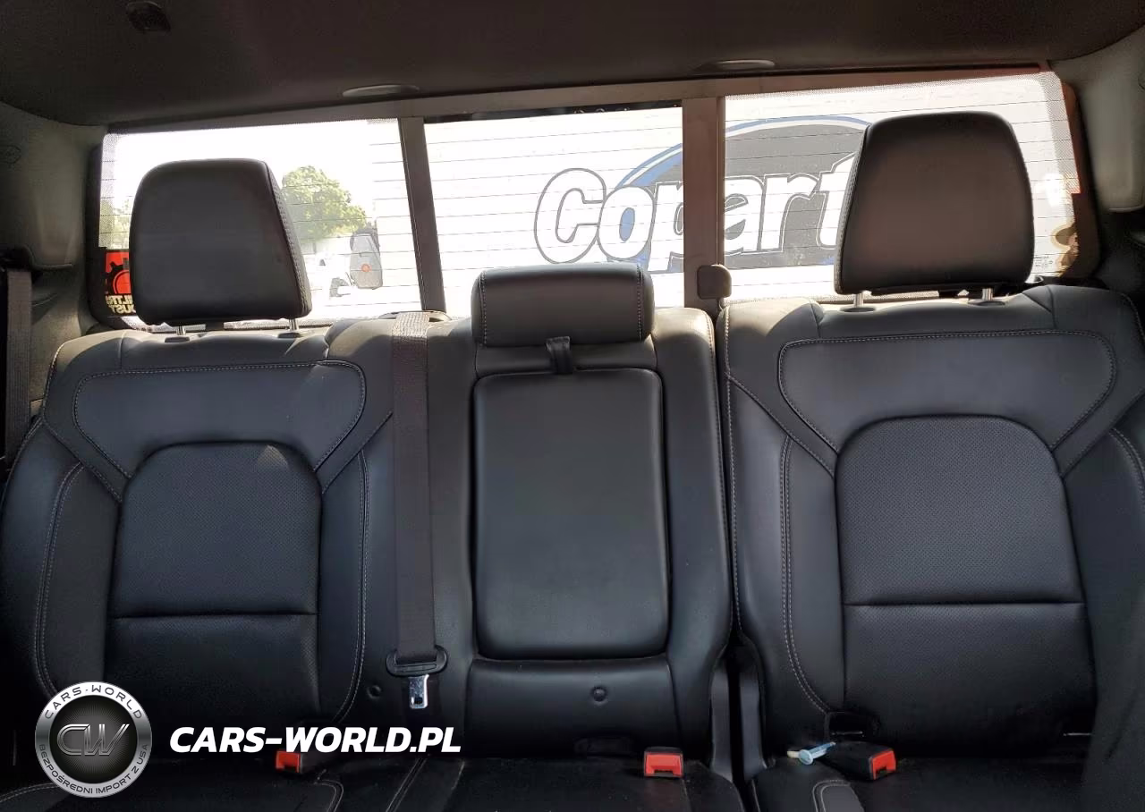 2020 Ram 1500 Rebel VIN:1C6SRFLT1LN342899 - 10