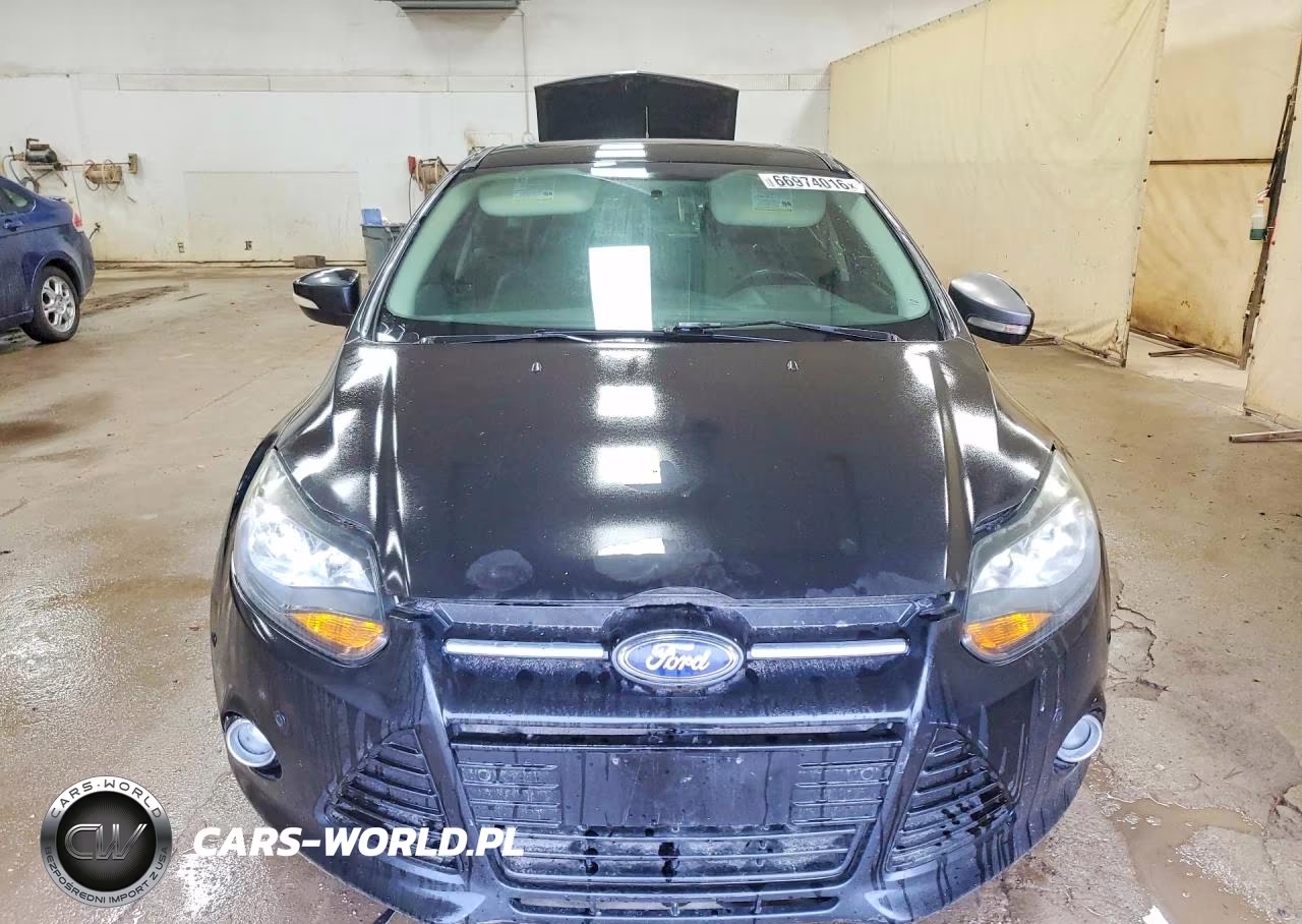 2013 Ford Focus Titanium VIN:1FADP3N24DL304015 - 5